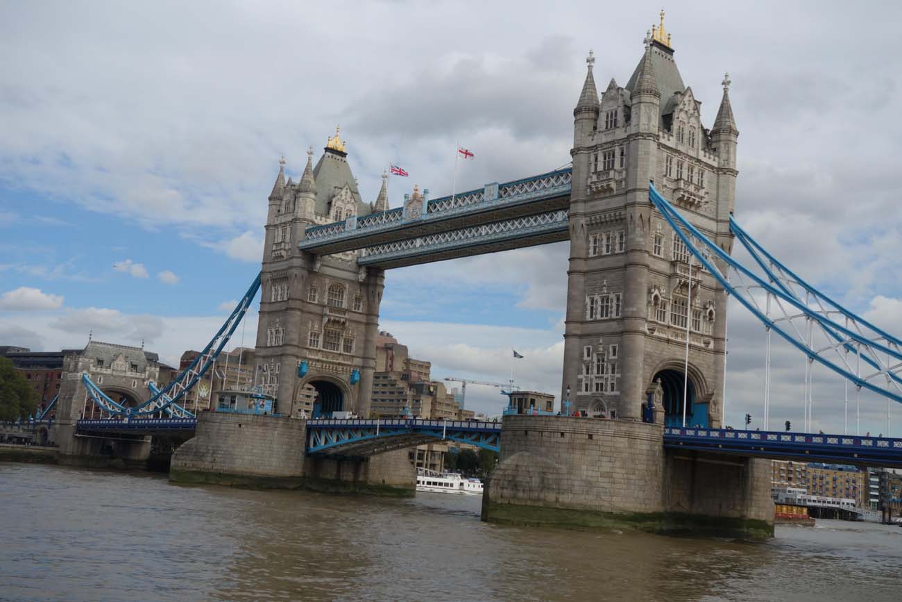 Why The Tower Bridge Is More Than Just A Bridge The Monumentous