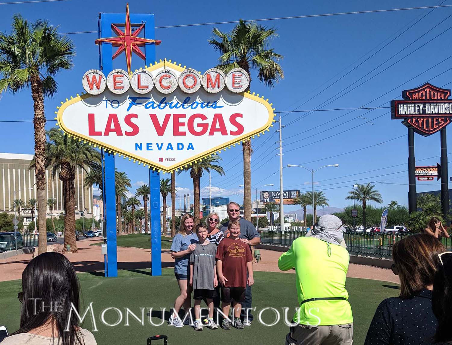 Welcome To Fabulous Las Vegas Sign - Monument