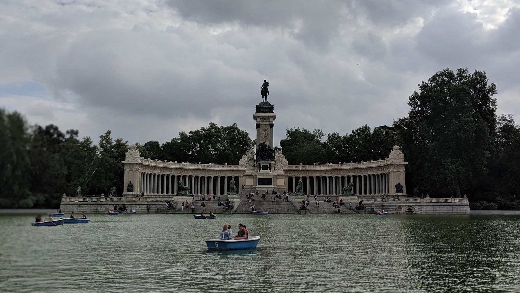 Parque del Retiro: from royal flight of fancy to public park