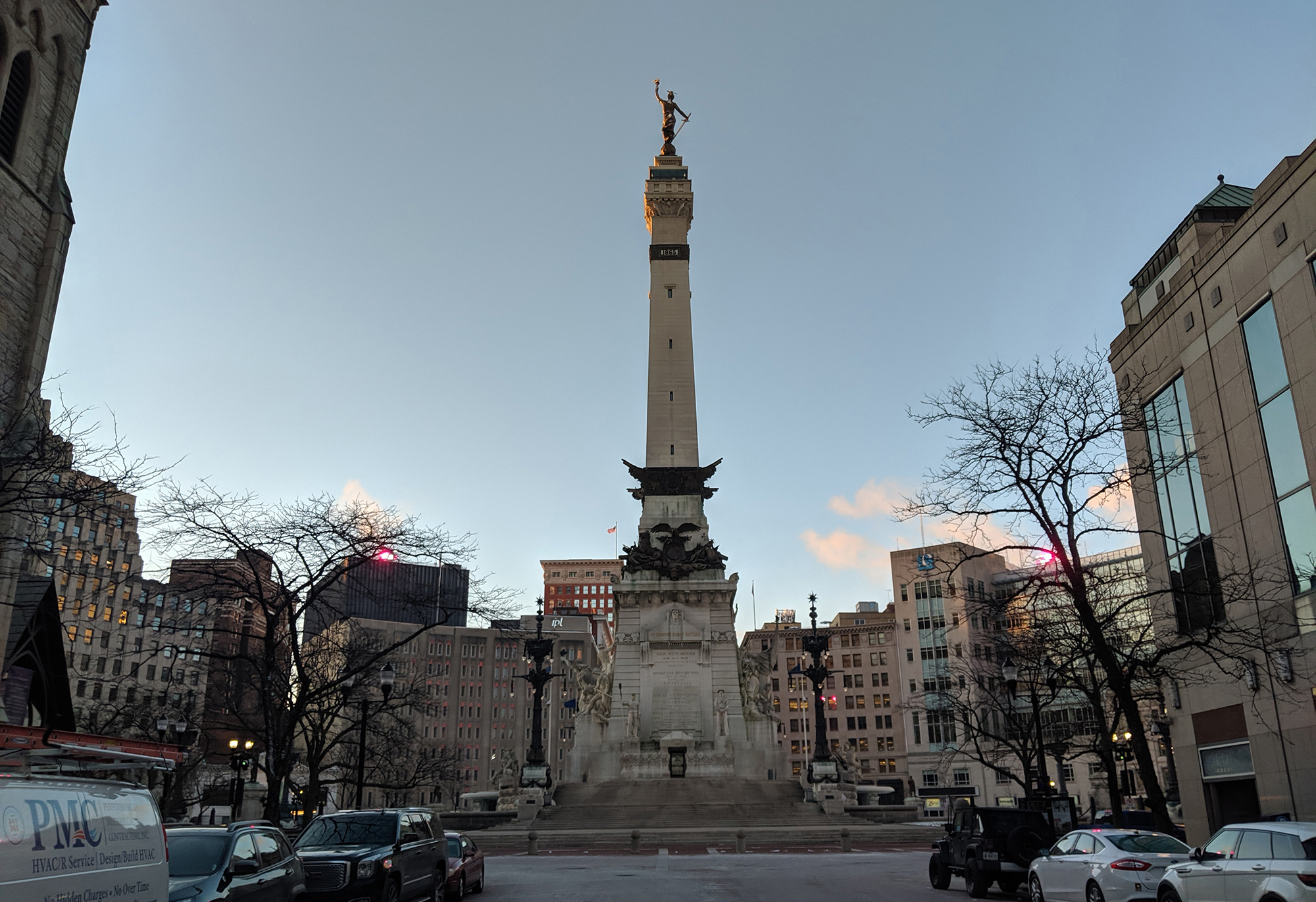 monument-circle-defines-the-heart-of-downtown-indianapolis-the